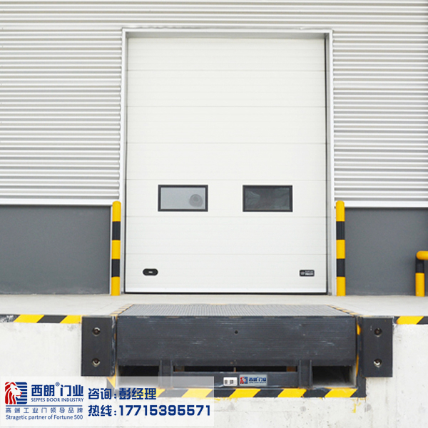 卸貨升降平臺(tái)使用應(yīng)該注意事項(xiàng)？